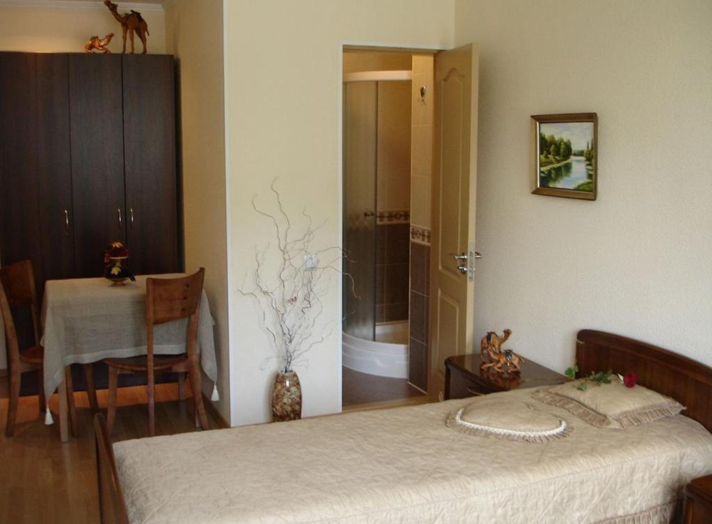 Sinay Hotel Poltava Chambre photo