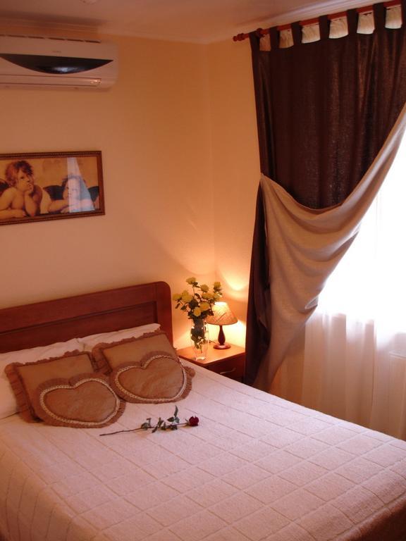 Sinay Hotel Poltava Extérieur photo